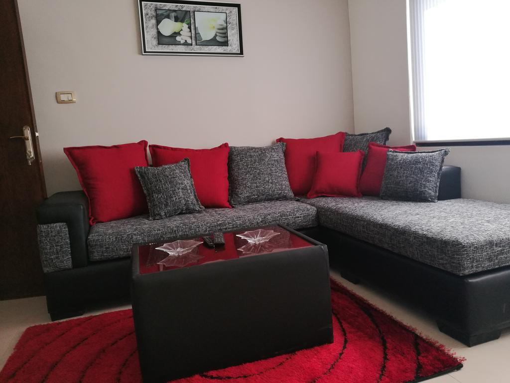 Cozy Dair Ghbar Apartment Аман Екстериор снимка