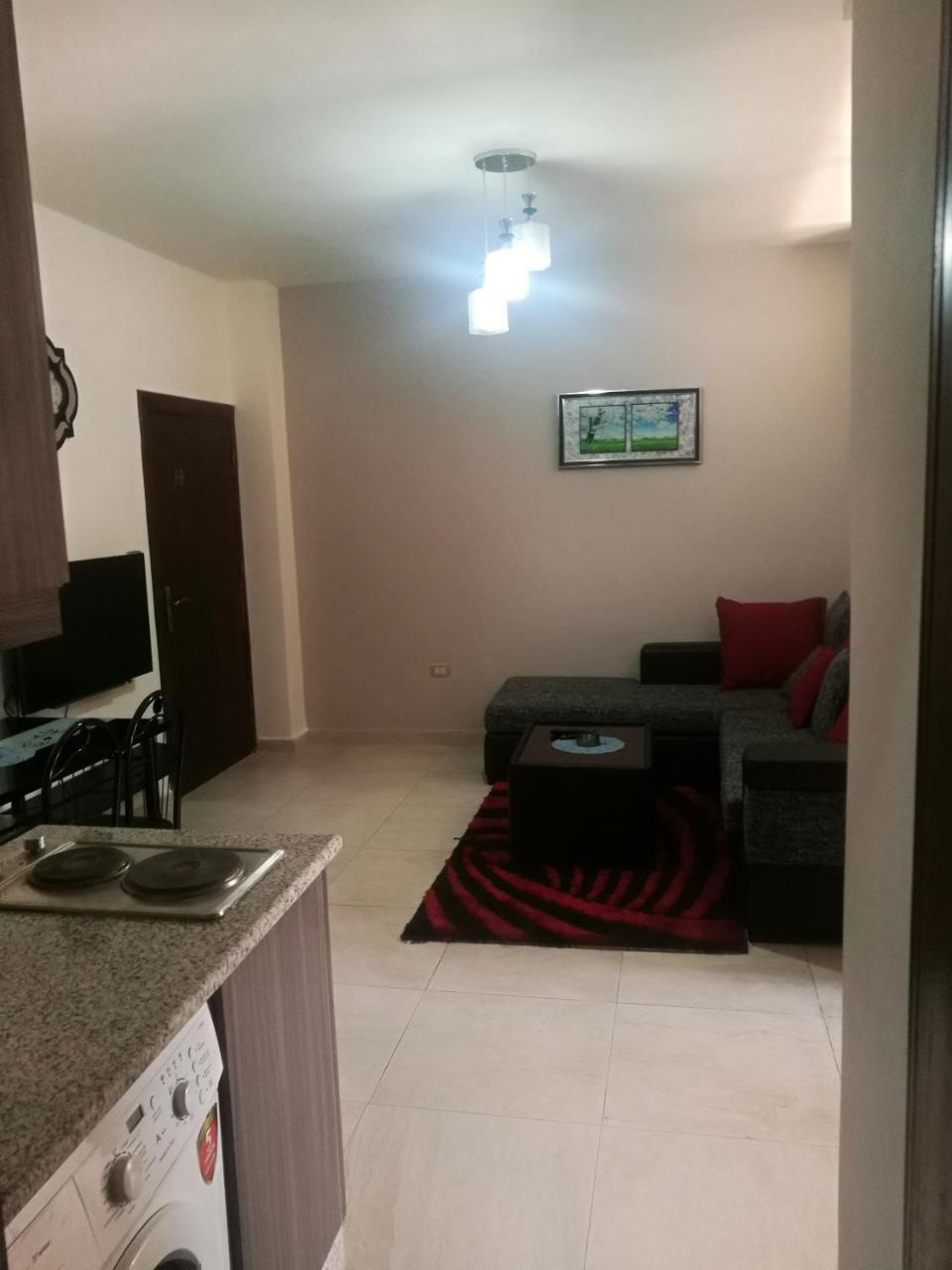 Cozy Dair Ghbar Apartment Аман Екстериор снимка