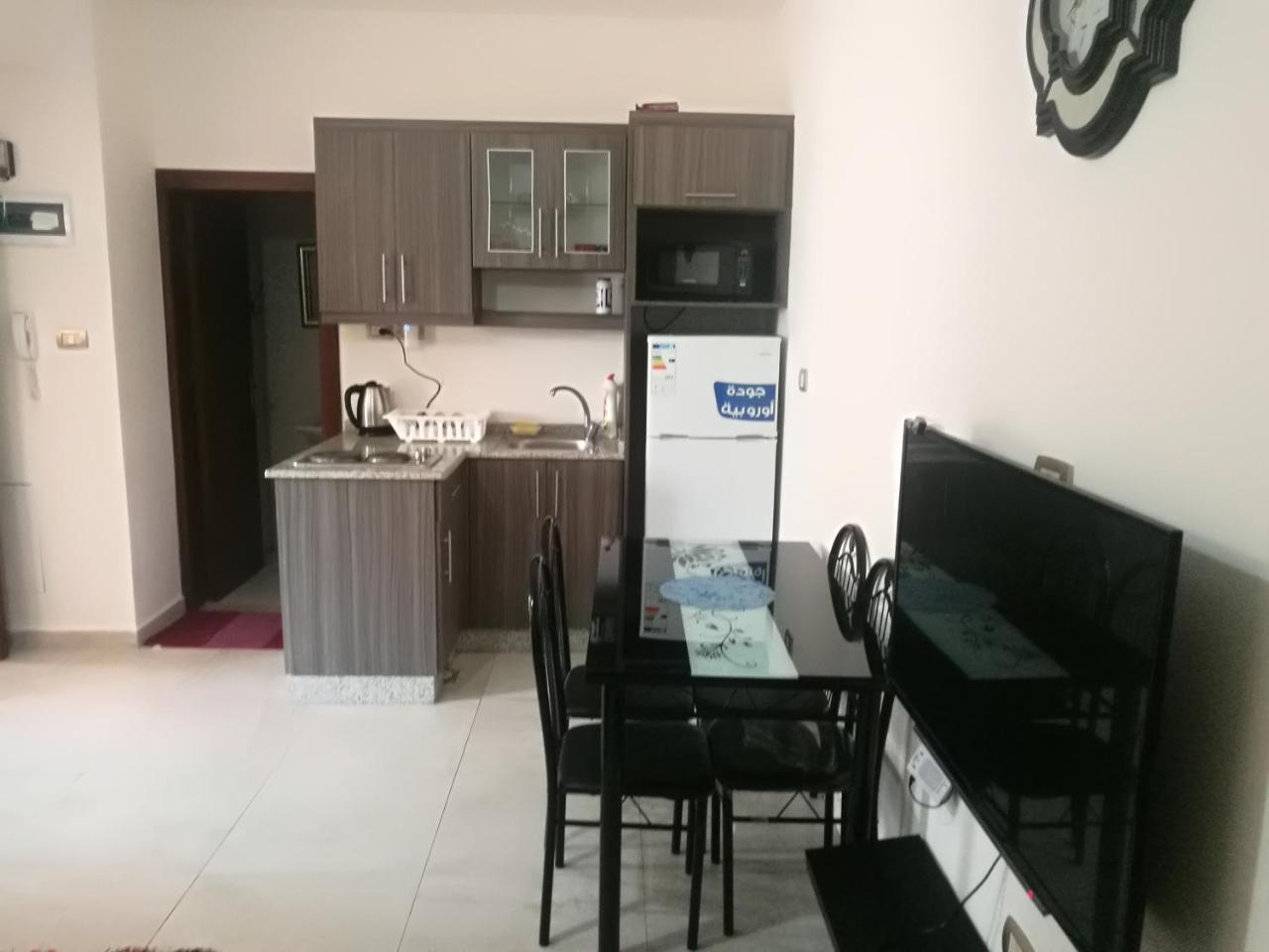 Cozy Dair Ghbar Apartment Аман Екстериор снимка