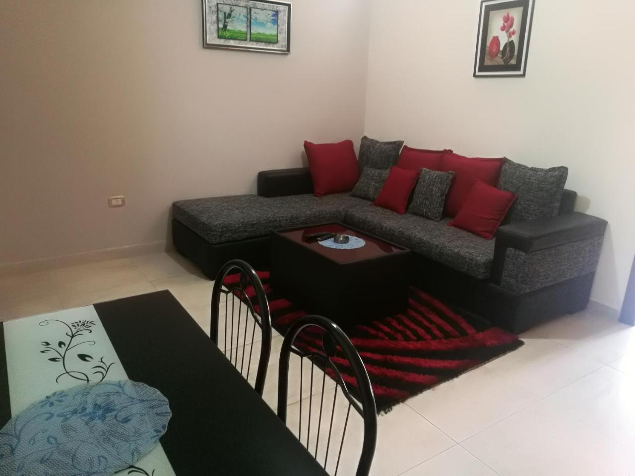 Cozy Dair Ghbar Apartment Аман Екстериор снимка